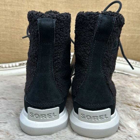 Sorel | Explorer Next Joan Cozy | Black, Moonstone | Size 6 - Picture 6 of 15
